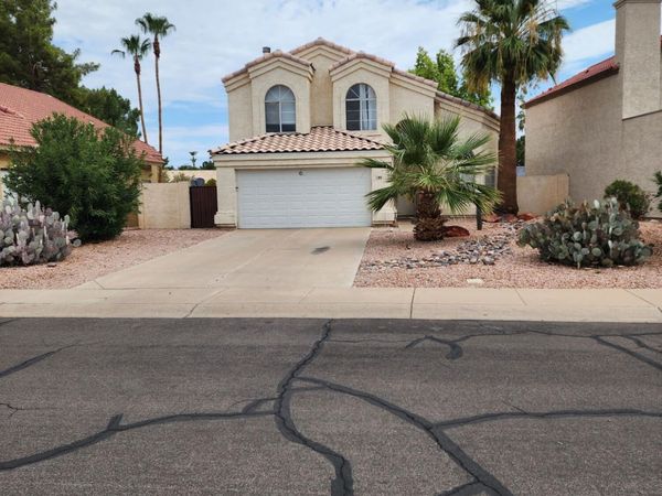 180 S WILLOW CREEK Street, Chandler, AZ 85225