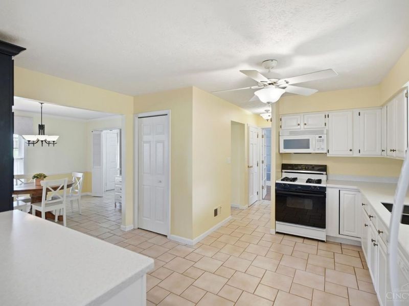 5330 Talloak Court, Cincinnati, OH 45247 Photo 15