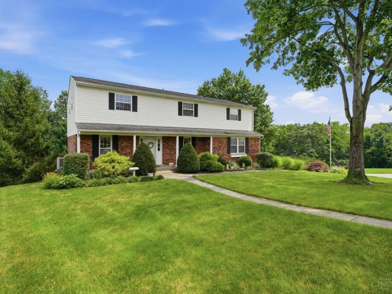 5330 Talloak Court, Cincinnati, OH 45247 Photo 2