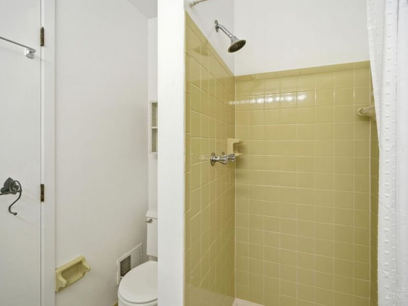 5330 Talloak Court, Cincinnati, OH 45247 Photo 28