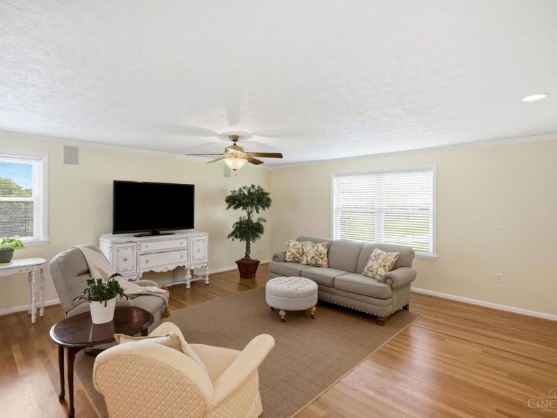 5330 Talloak Court, Cincinnati, OH 45247 Photo 8