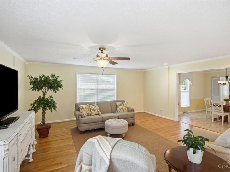 5330 Talloak Court, Cincinnati, OH 45247 Photo 9