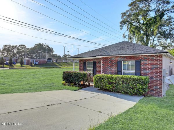 8401 JASPER Avenue, Jacksonville, FL 32211
