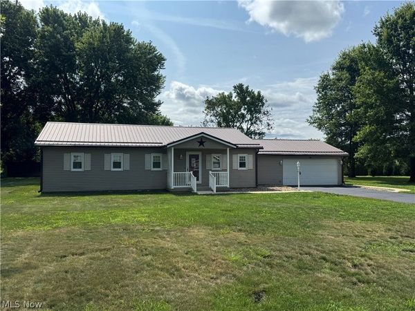 6220 Southview Drive , Nashport, OH 43830