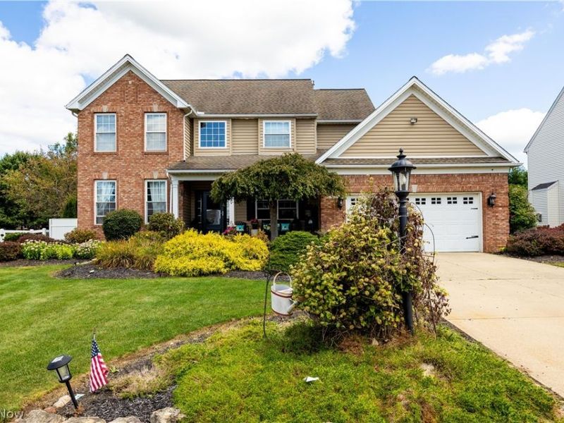 9267 Victoria Lane, North Ridgeville, OH 44039 Photo 2