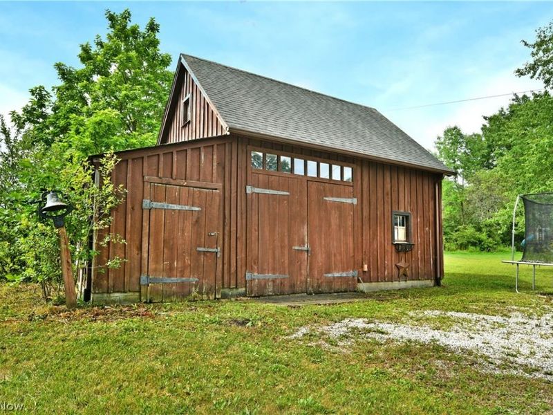 1257 Bristol Champion Townline Road NW, Bristolville, OH 44402 Photo 9