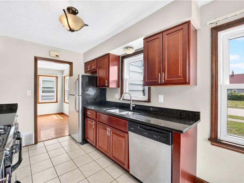 1308 Hillsdale Avenue, Parma, OH 44134 Photo 12