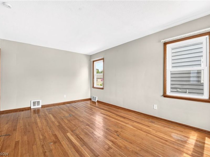 1308 Hillsdale Avenue, Parma, OH 44134 Photo 3