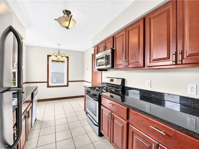 1308 Hillsdale Avenue, Parma, OH 44134 Photo 8