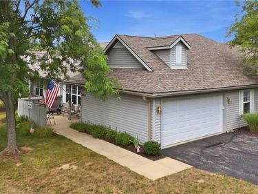 1238 Hunters Walk, Ashland, OH 44805