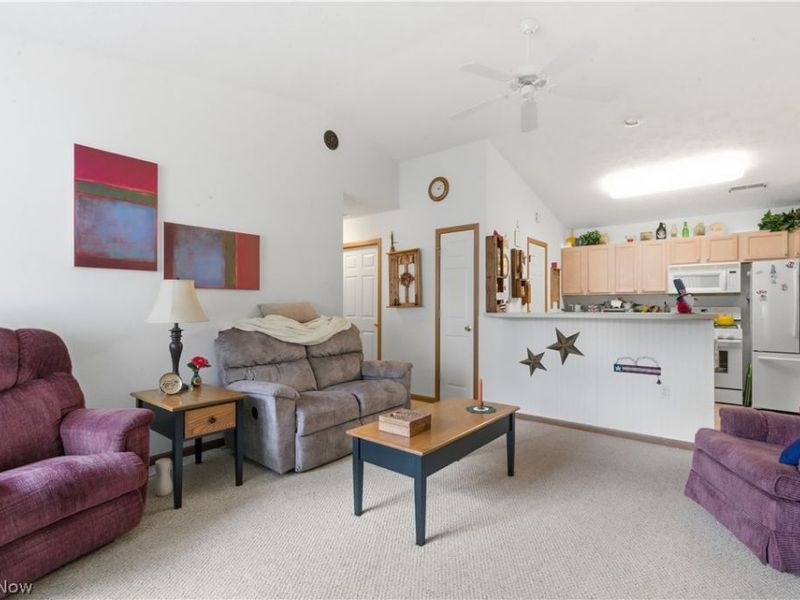 1238 Hunters Walk, Ashland, OH 44805 Photo 5
