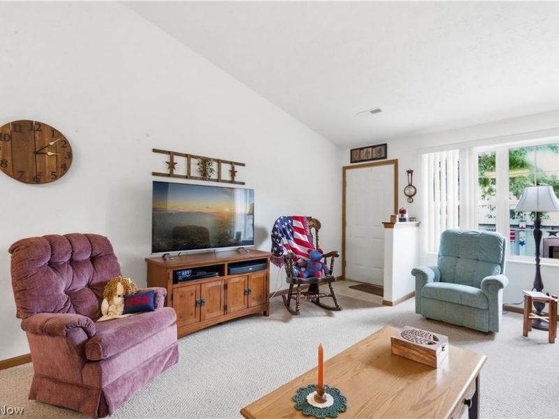 1238 Hunters Walk, Ashland, OH 44805 Photo 6