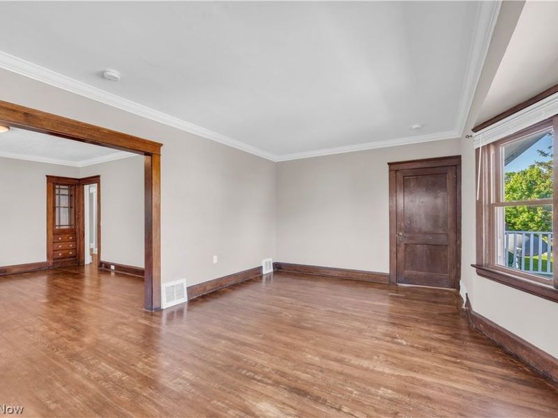 1631 Waterbury Road, Lakewood, OH 44107 Photo 12