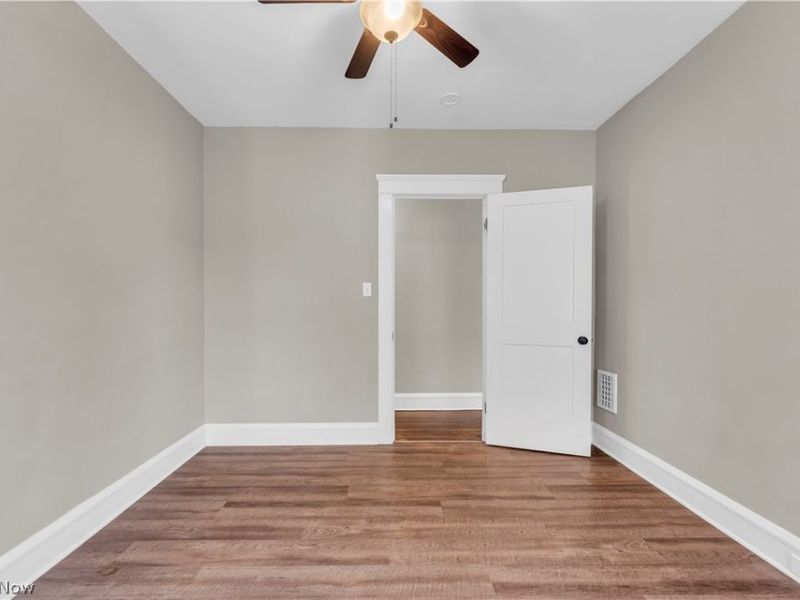 1631 Waterbury Road, Lakewood, OH 44107 Photo 23