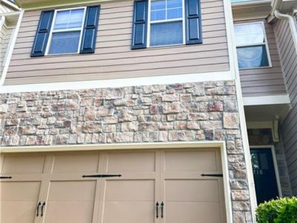 1710 Paxton Drive SW, Lilburn, GA 30047