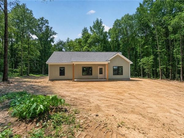 321 Relay Road, Silver Creek, GA 30173