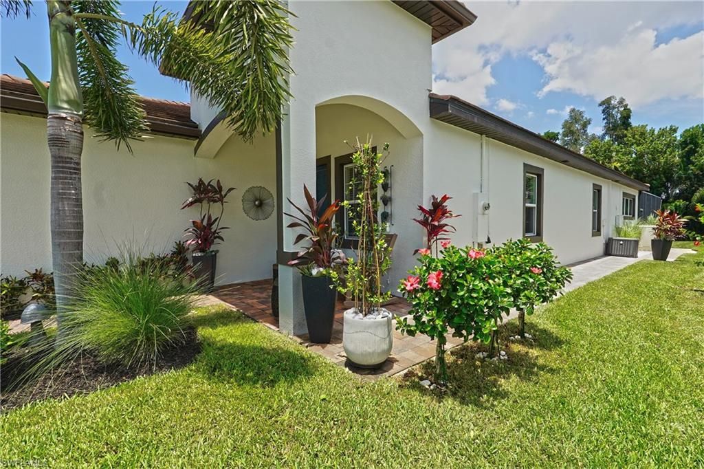 1169 S Town And River Dr, Fort Myers, FL 33919 Photo