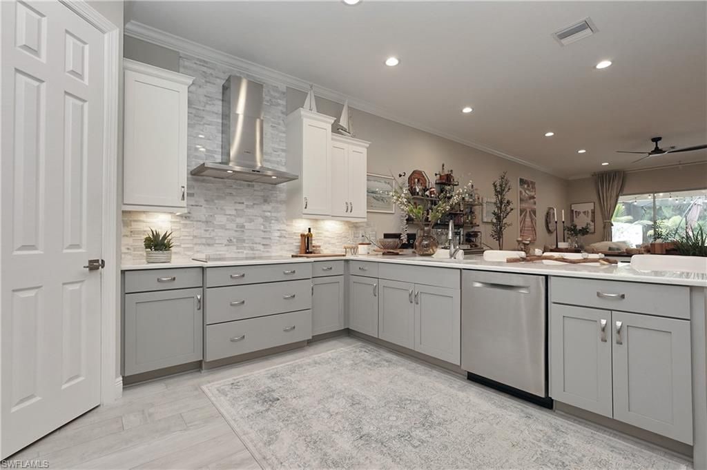 1169 S Town And River Dr, Fort Myers, FL 33919 Photo