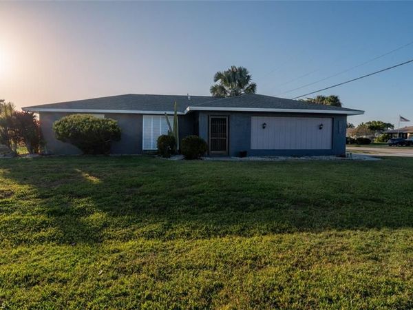 3616 SE 8th AVE , CAPE CORAL, FL 33904