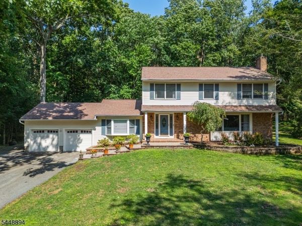 6 Patty Ln, Randolph, NJ 07869