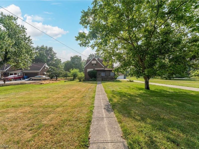 4290 Dover Center Road, North Olmsted, OH 44070 Photo 4