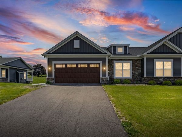 1389 Creeks Edge Drive, Webster, NY 14580