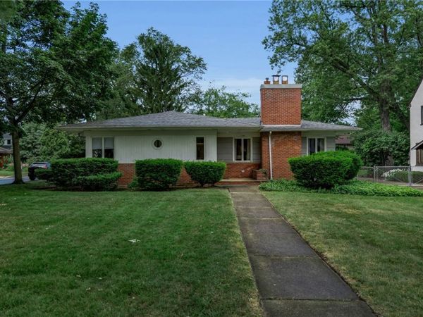114 Burbank Drive , Buffalo, NY 14226