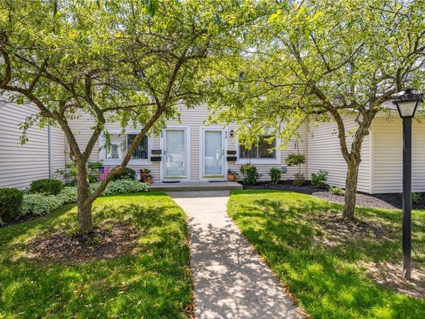 678 Eastbrooke Lane, Rochester, NY 14618