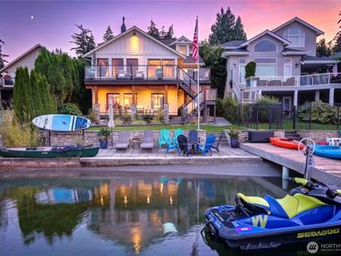 15219 W Lake Goodwin Road , Stanwood, WA 98292