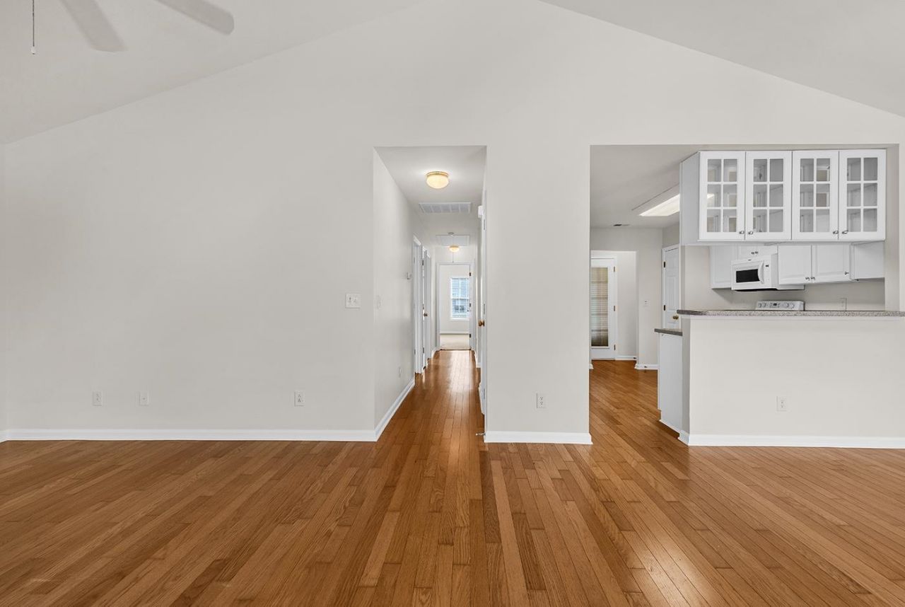 259 Vesta Dr. Photo 10