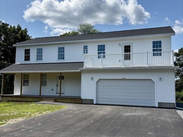2523 Grandview Avenue, Niskayuna, NY 12309