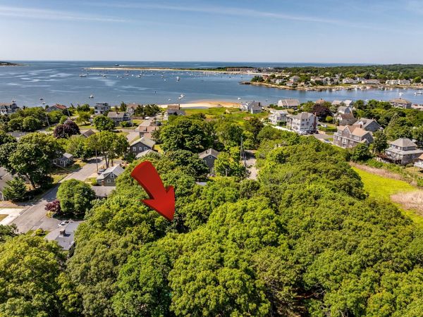 20 Park St, Yarmouth, MA 02673
