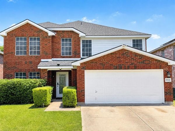 5444 Presidio Drive , Grand Prairie, TX 75052