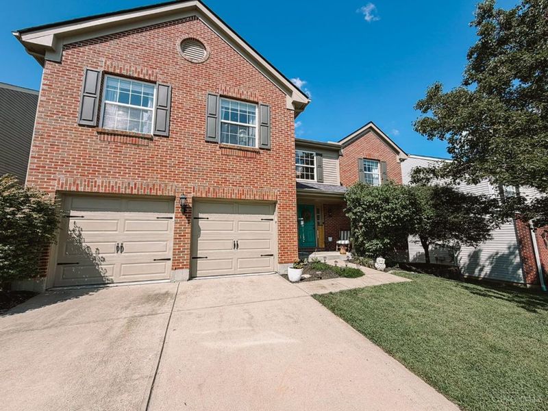 7169 Ruwes Oak Drive, Green Township, OH 45248 Photo 2