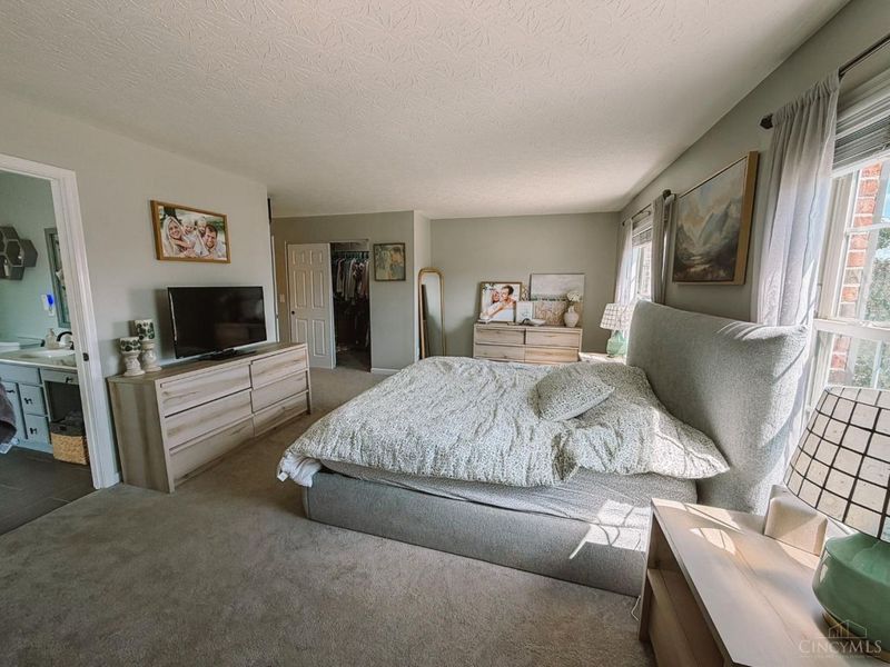 7169 Ruwes Oak Drive, Green Township, OH 45248 Photo 23