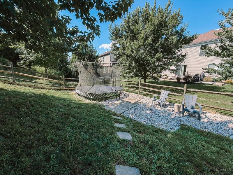 7169 Ruwes Oak Drive, Green Township, OH 45248 Photo 46