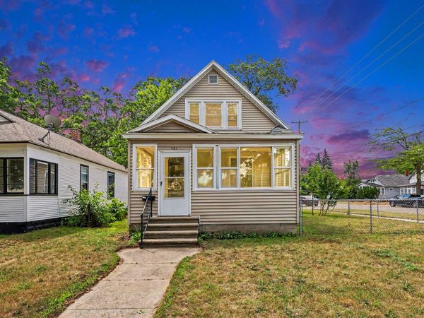 421 W Forest Avenue, Muskegon, MI 49441