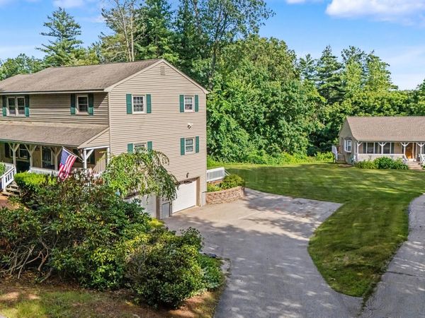 132 Barretts Hill Road, Hudson, NH 03061