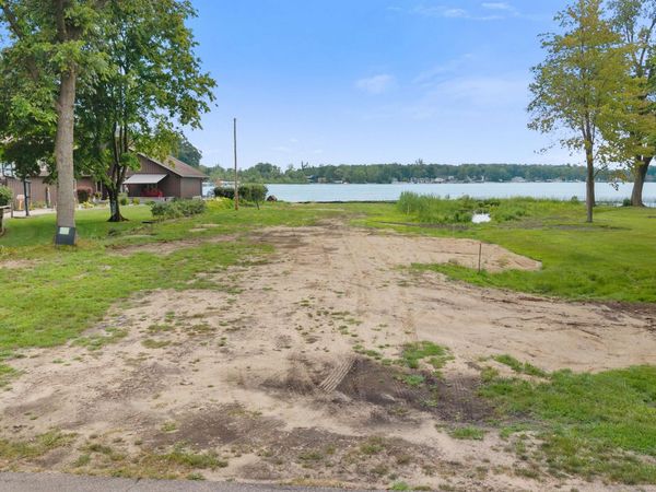20306 Hillandale Road, White Pigeon, MI 49099