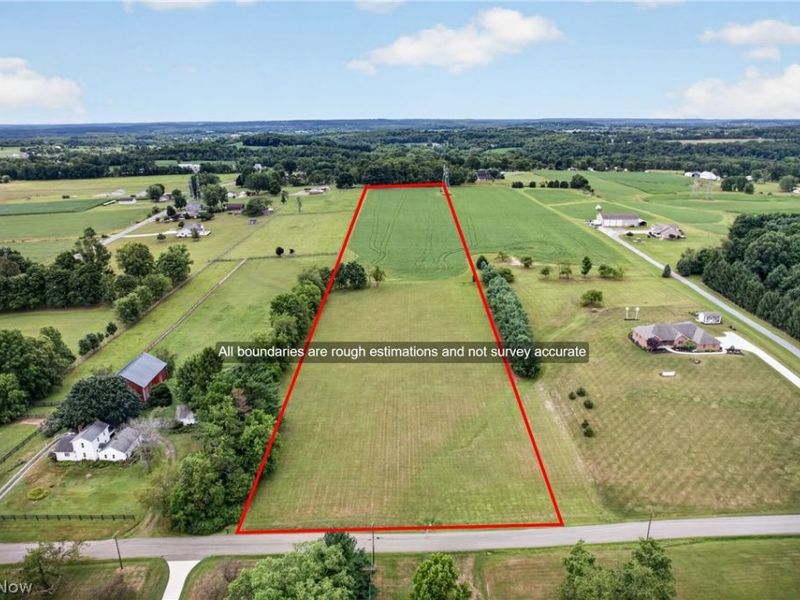 Gladdis Street SW, Massillon, OH 44647 Photo 4