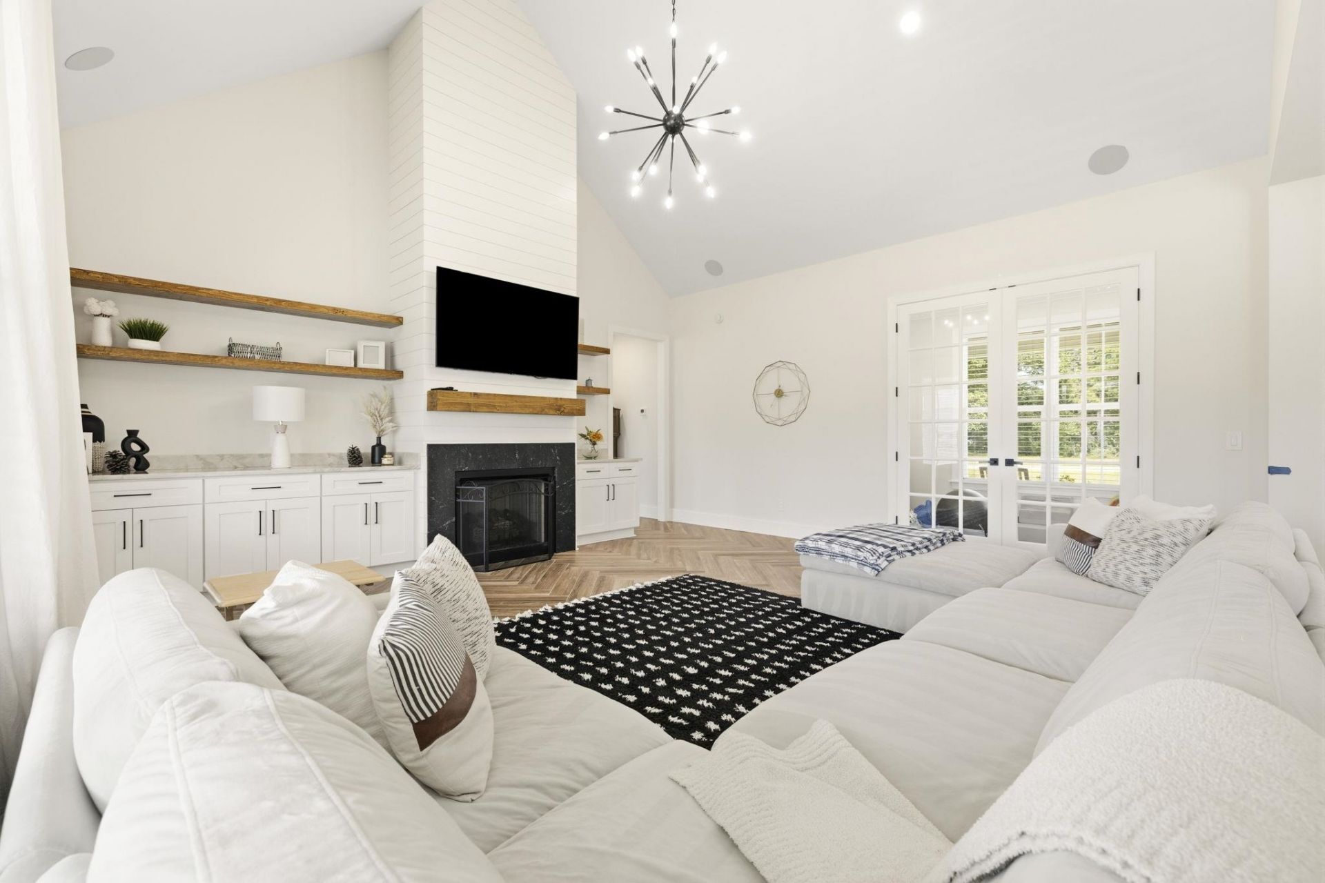 3030 Wildhorse Circle  Photo 4
