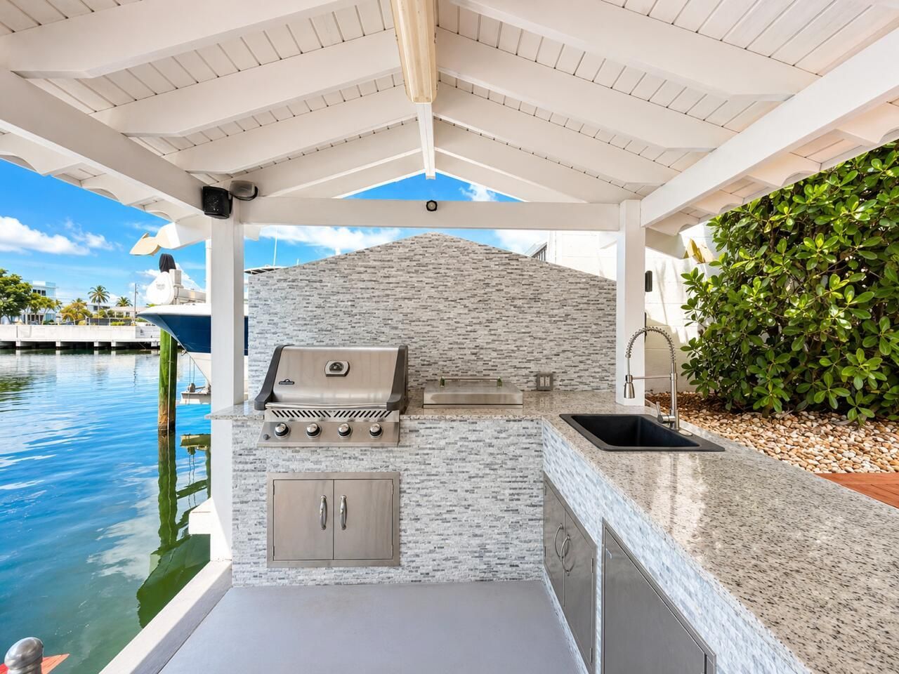 186 Atlantic Boulevard, Key Largo, FL 33037 Photo