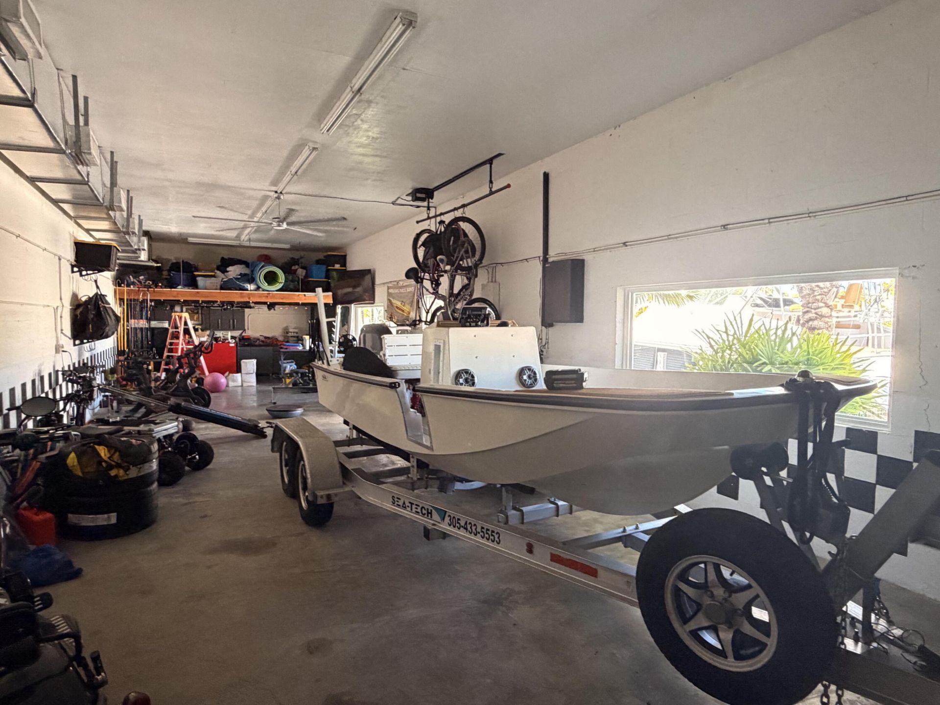 186 Atlantic Boulevard, Key Largo, FL 33037 Photo