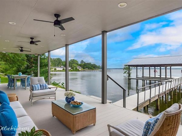 6052 S Lakeshore Drive, Shreveport, LA 71119