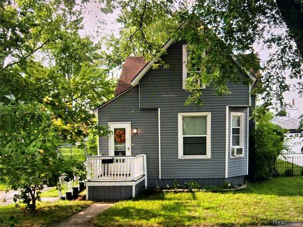 171 Antoine Street , Wyandotte, MI 48192