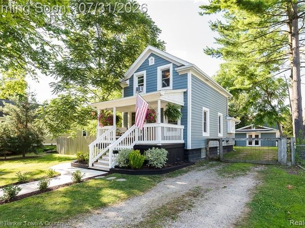 416 W Washington Street, Howell, Mi 48843