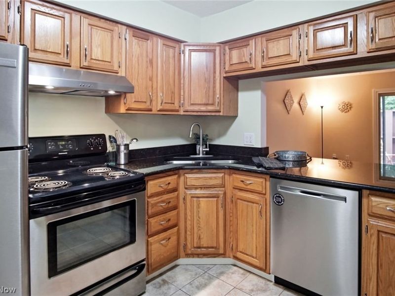 2953 Heatherwood Court, Stow, OH 44224 Photo 3