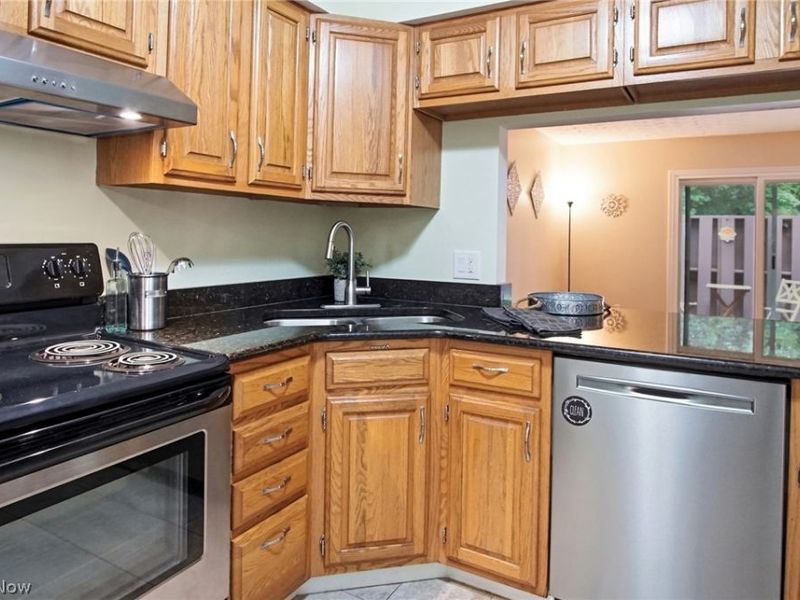 2953 Heatherwood Court, Stow, OH 44224 Photo 4