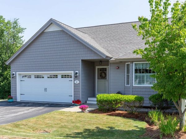 1 Guernsey Drive, Atkinson, NH 03811