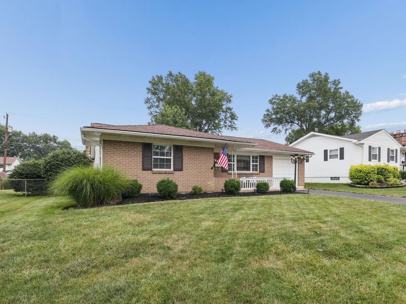 6480 Carriage Lane, Reynoldsburg, OH 43068 Photo 3